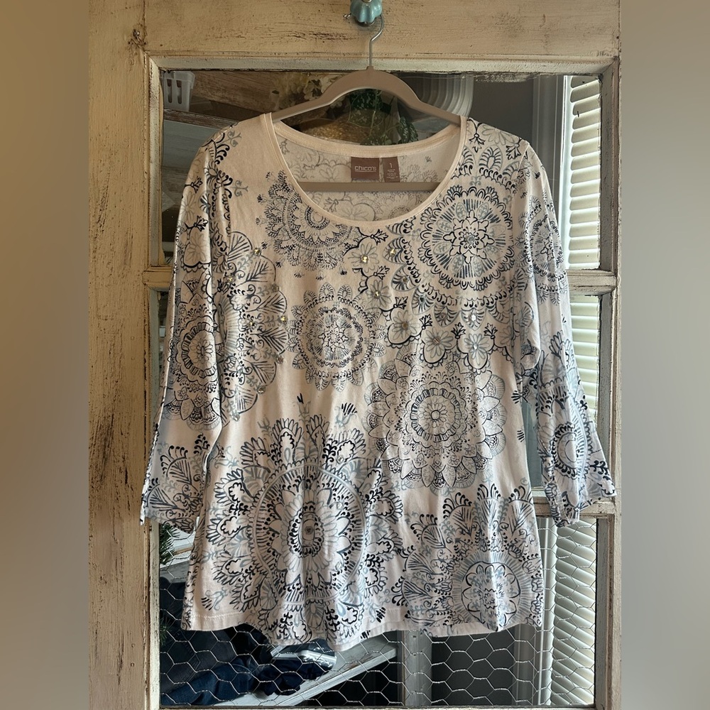B35 NWT Chico's |  White and Blue Patterned Medallions Top